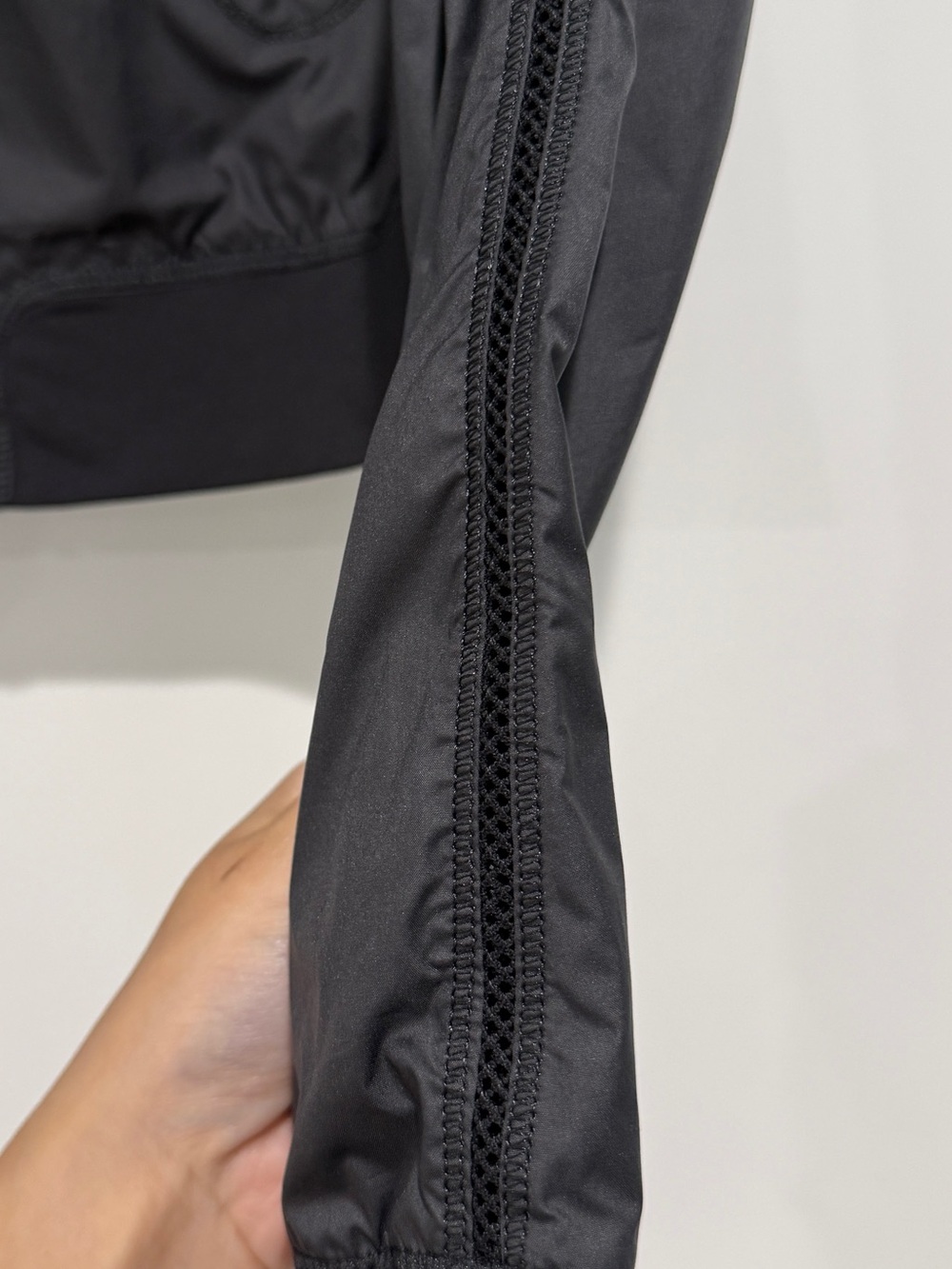 Lululemon Reversible Run: two to make it true jacket size 2 - Picture 8 of 13